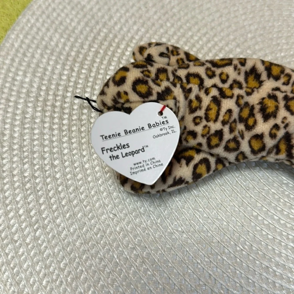 Ty freckles leopard